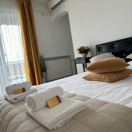 Downtown Studio By Darius Residence Bucharest Luaran gambar